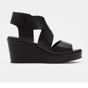 Eileen Fisher Whimsey Wedge leather sandal size 7.5